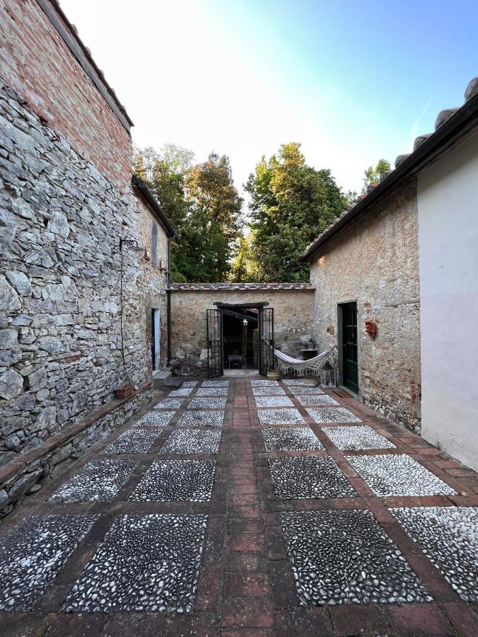 Borgo Al Canto Degli Alberi 卢卡 外观 照片